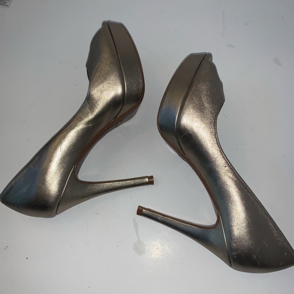 Cole Haan Gold Shimmer High Heels Sz 7 - Picture 6 of 13